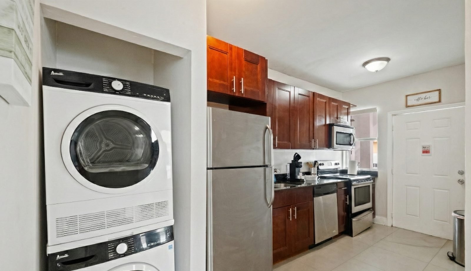 In-suite laundry and kitchen in the Gallo Suite, Little Havana
